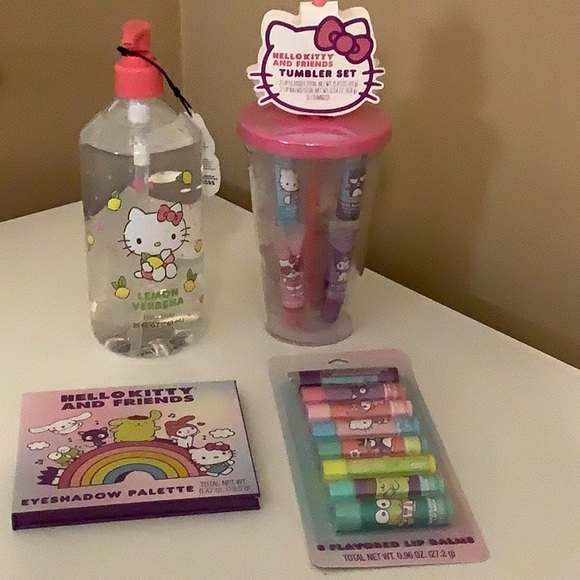 Hello Kitty & Friends Eyeshadow Palette, Lip Balm Set, Tumbler, Liquid Soap New - Picture 1 of 9